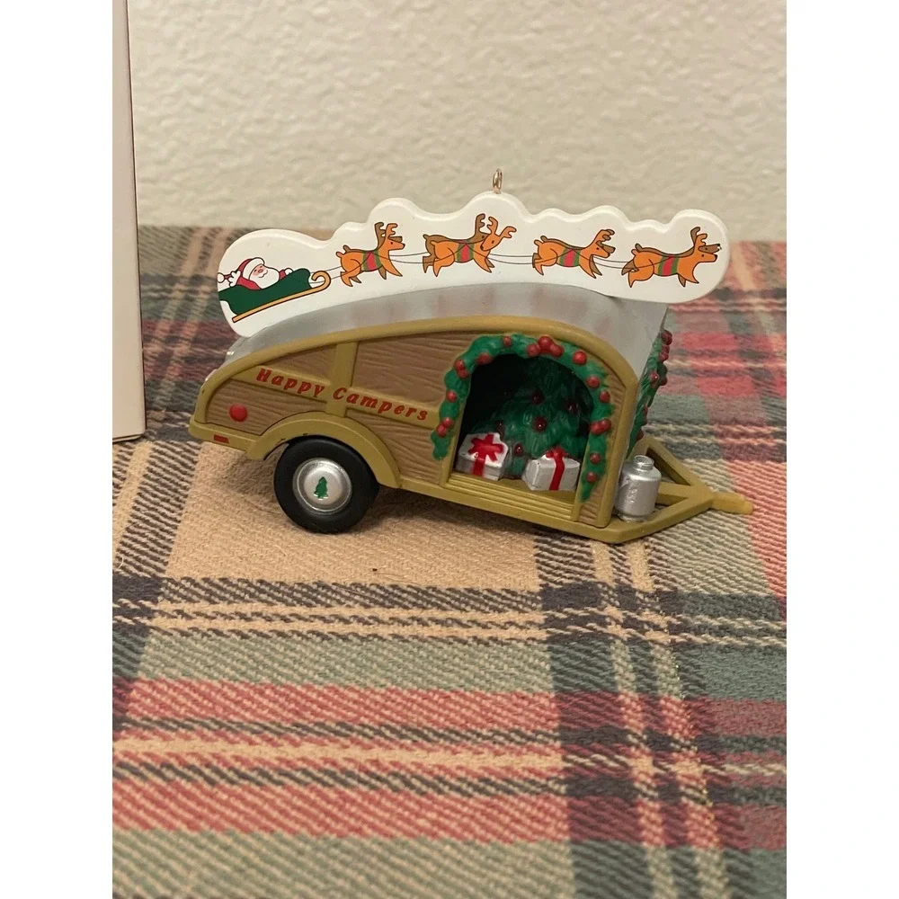 Hallmark Keepsake Happy‎ Campers Ornament 2018 Brown Excellent Teardrop Trailer